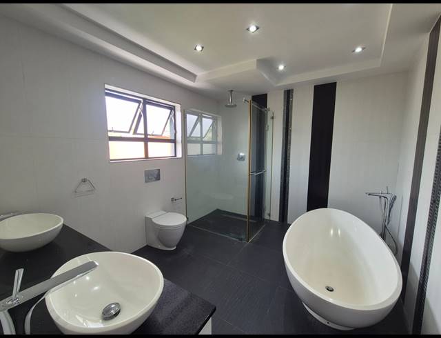 4 BEDROOM HOUSE FOR SALE IN SOMERSET PARK
